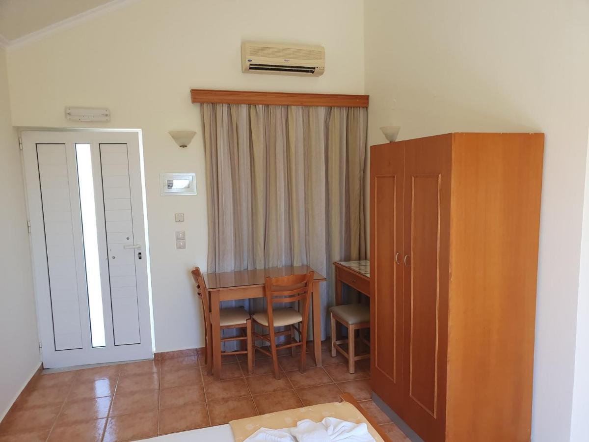 Sofia Studios & Apts Ayía Marína 外观 照片