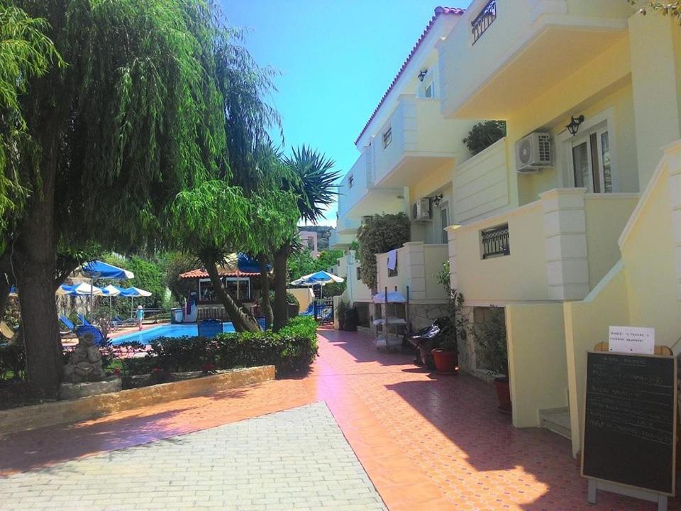 Sofia Studios & Apts Ayía Marína 外观 照片