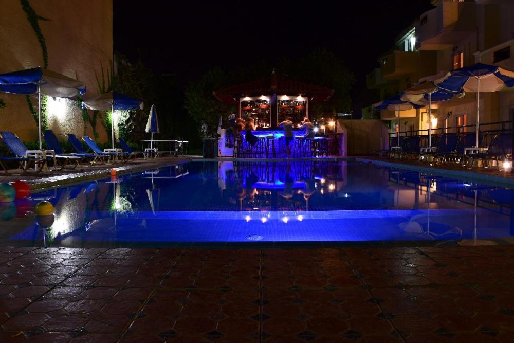 Sofia Studios & Apts Ayía Marína 外观 照片