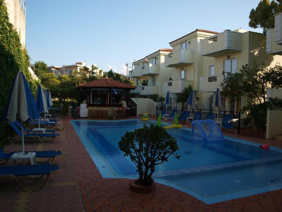 Sofia Studios & Apts Ayía Marína 外观 照片
